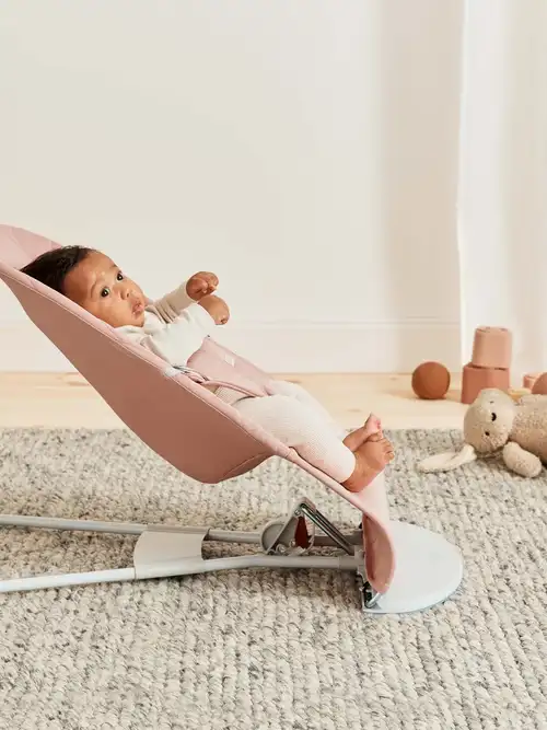 BabyBjorn Bouncer Bliss ležaljka njihalica za bebe Woven Petal Quilt Dusty Pink
