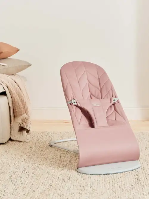 BabyBjorn Bouncer Bliss ležaljka njihalica za bebe Woven Petal Quilt Dusty Pink